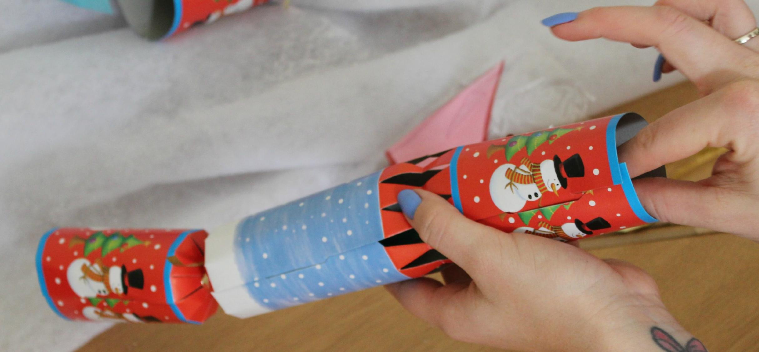 Fill your own christmas crackers